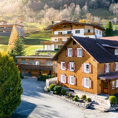 Zentral Mit Panorama-sonnenterrasse By A-appartments *